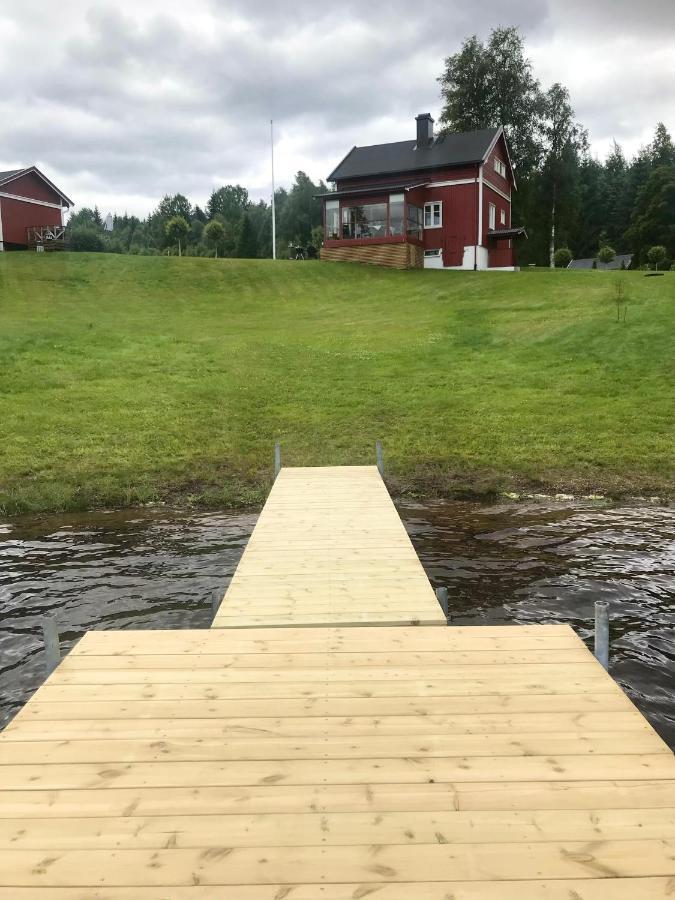 Mysigt Och Annex Med Eget Sjöläge! Semesterbostad